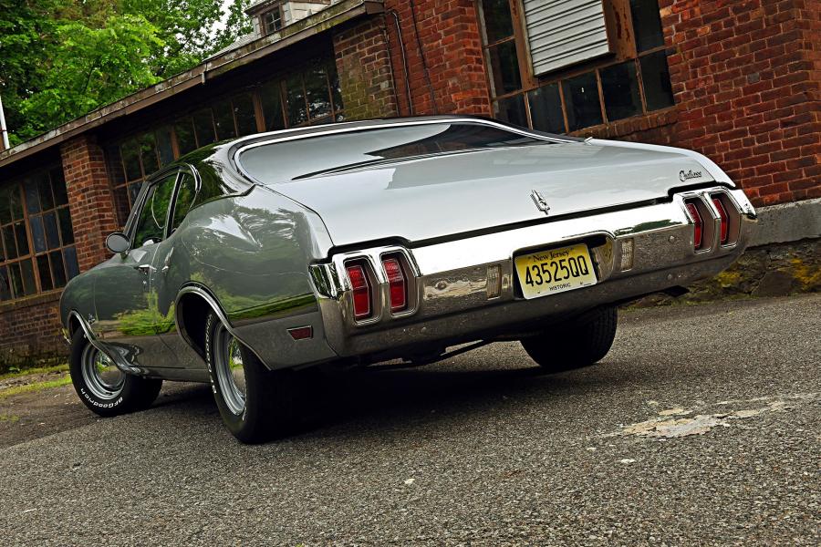  Oldsmobile Cutlass S W-31 Sport Coupe 1970 года  (фото 14 из 17)